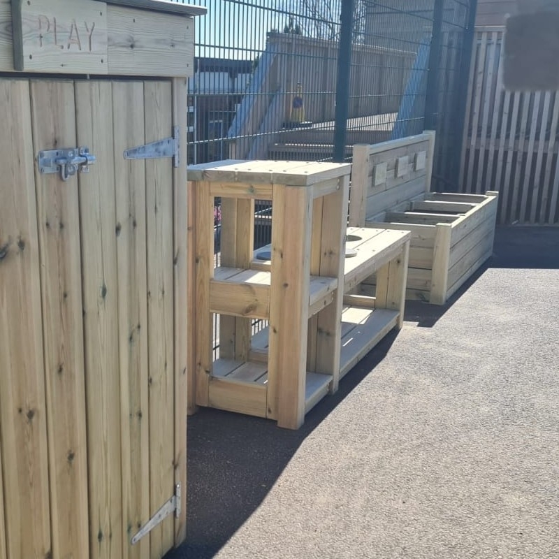 Large Mud Kitchen - Image 3