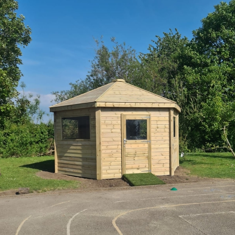 Hexagonal Outdoor Classroom - Image 4