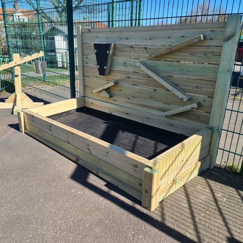 Sandpit with Sand Play Wall