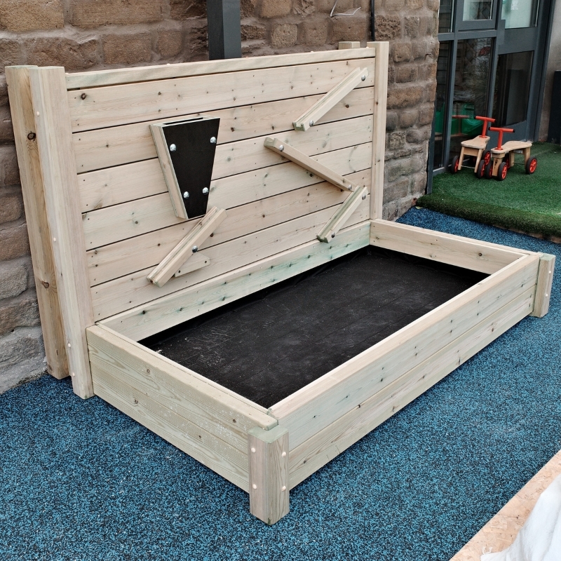Sandpit with Sand Play Wall - Image 2